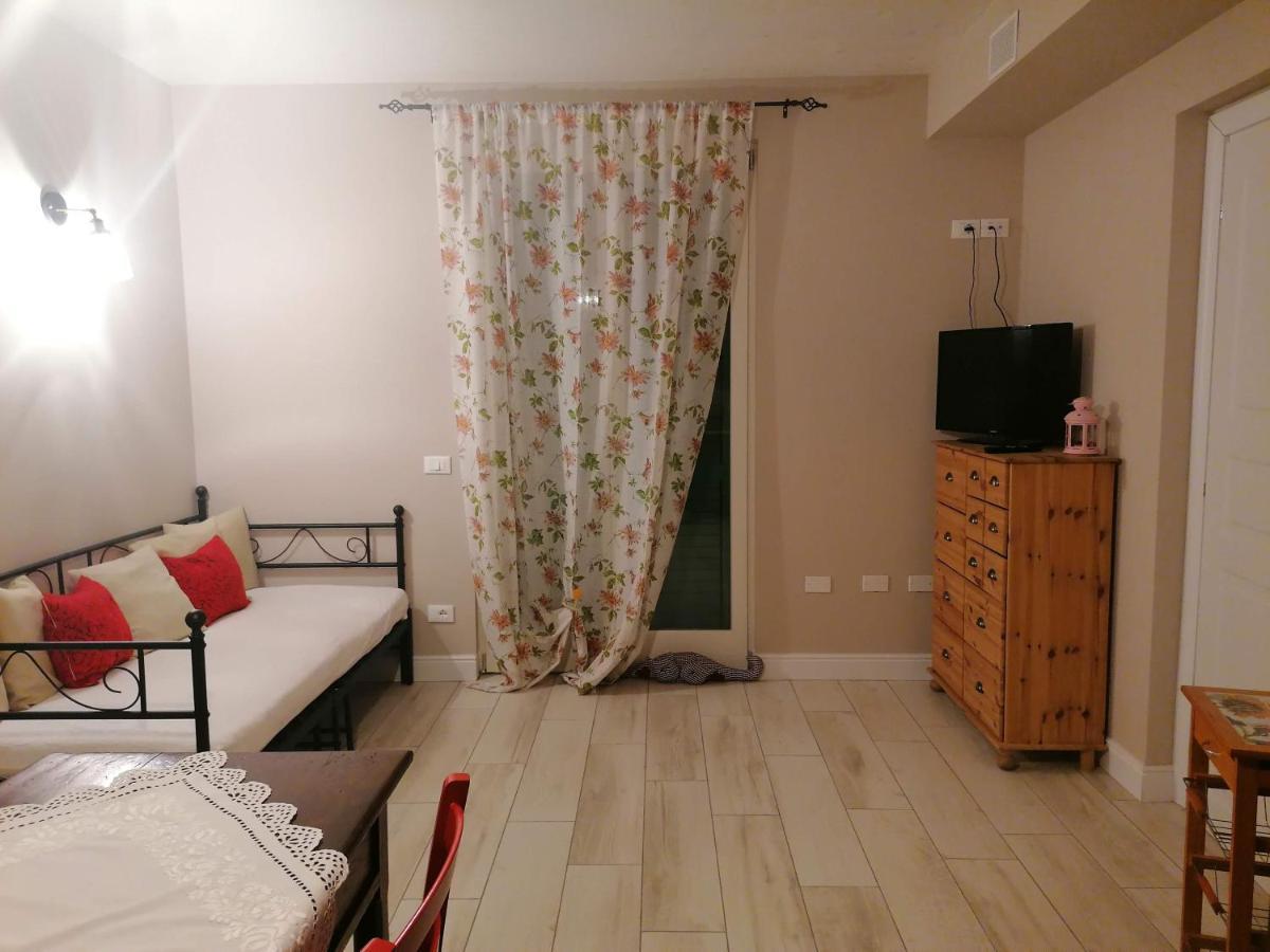 Bilocale Papavero, Magnolia O Girasole San Felice del Benaco Εξωτερικό φωτογραφία